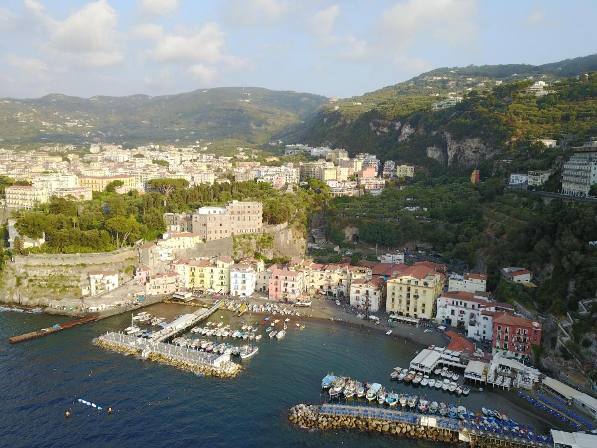 Golden Home Sorrento Exterior photo