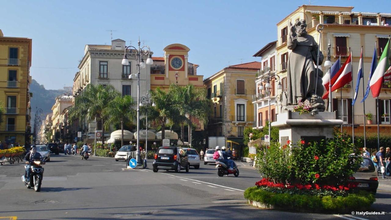 Golden Home Sorrento Exterior photo