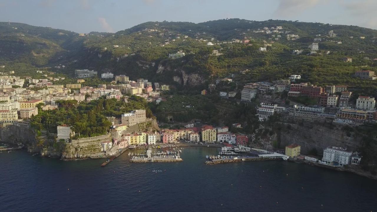Golden Home Sorrento Exterior photo